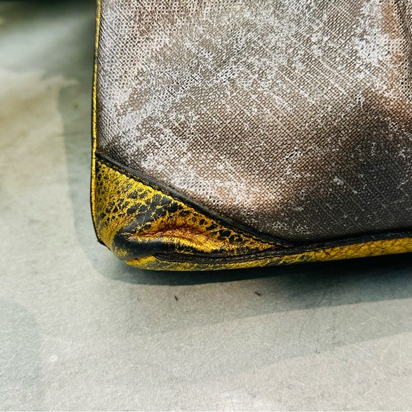 Authentic Burberry Metallic Distressed Clutch Pouch - Picture 8 of 14